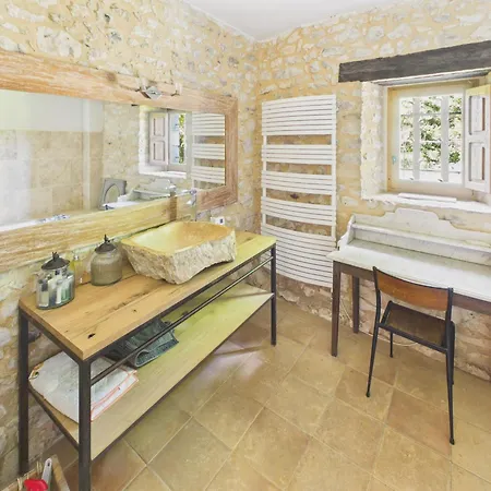 Dom wakacyjny Maison Avec Piscine Proche Lascaux Iv - 8 Pers Thenon